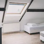 A L'entree Du Verger - Charmante Maison En Pierres Dinant