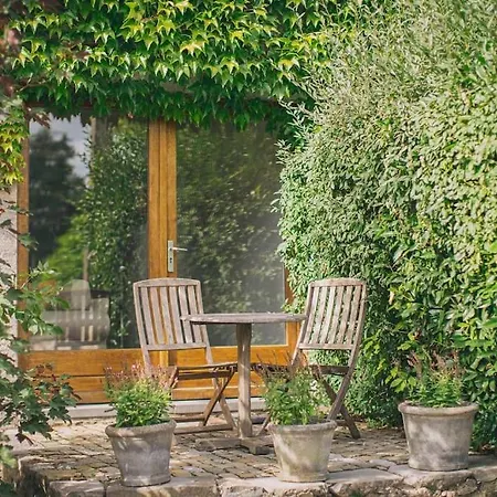 A L'entree Du Verger - Charmante Maison En Pierres * Dinant