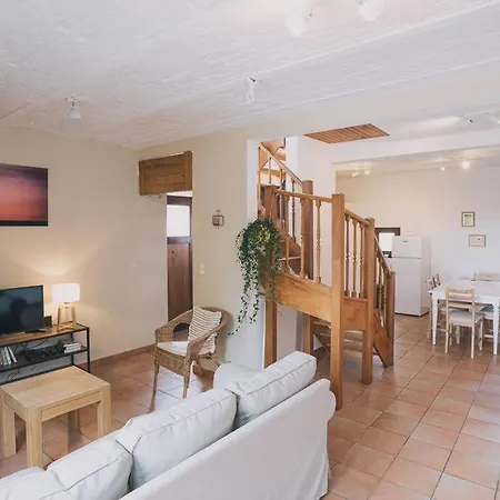 A L'entree Du Verger - Charmante Maison En Pierres * Dinant